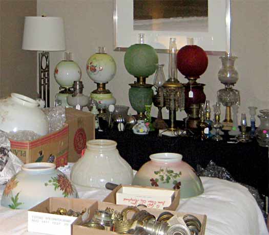 Lamps and Burners Available in Room Trading Photo of lighting available in room trading